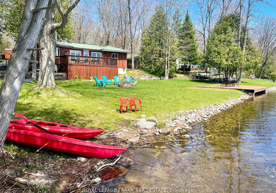 95-fire-route-12-na-trent-lakes-ontario-x12288723