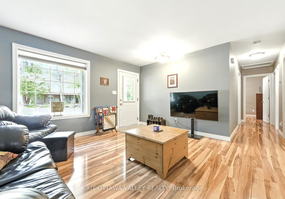 57-legere-drive-laurentian-hills-ontario-x12288770