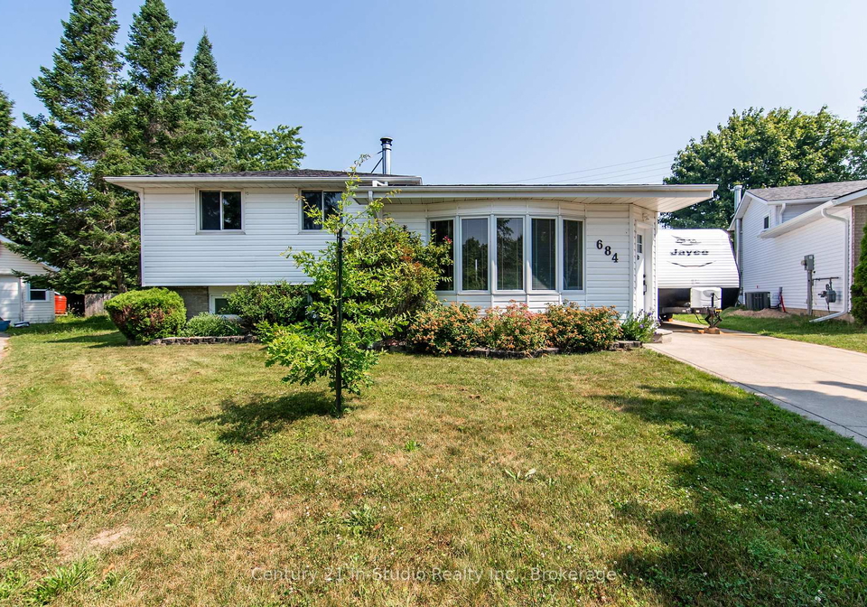 684-johnston-crescent-kincardine-ontario-x12288863