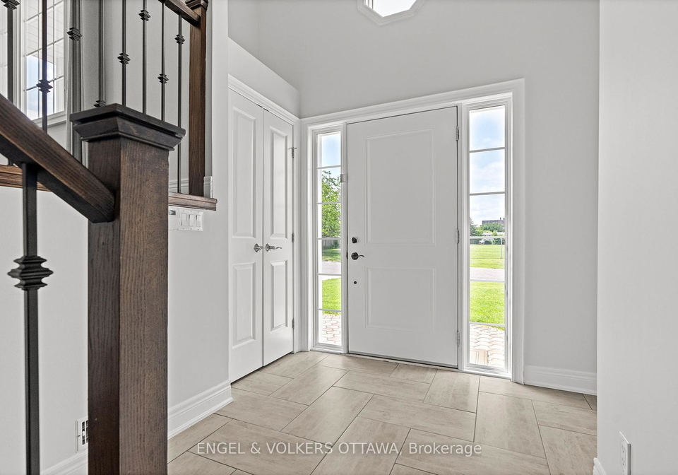 20-assiniboine-drive-ottawa-ontario-x12288905