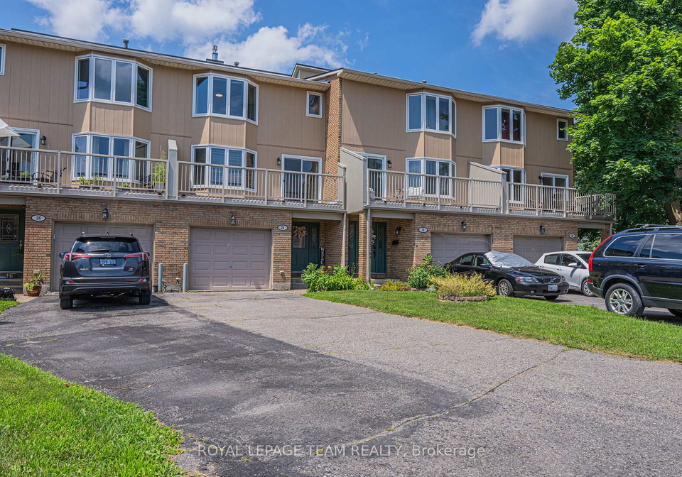 28-huntview-private-ottawa-ontario-x12288948