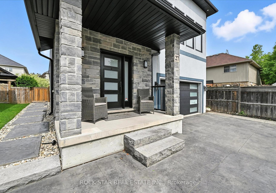 27-blackburn-lane-hamilton-ontario-x12289020