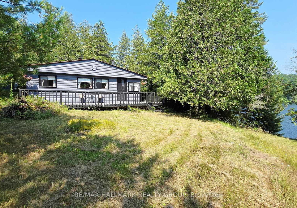 900-brendans-island-lanark-highlands-ontario-x12289186
