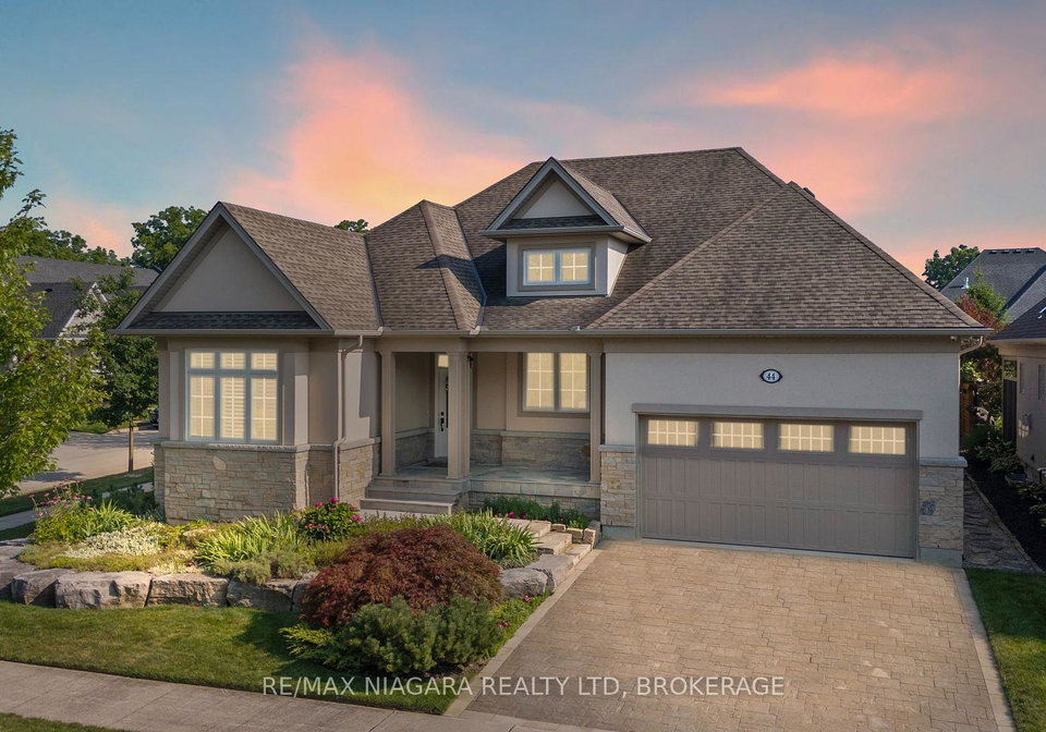 44-stoneridge-crescent-niagara-on-the-lake-ontario-x12289474