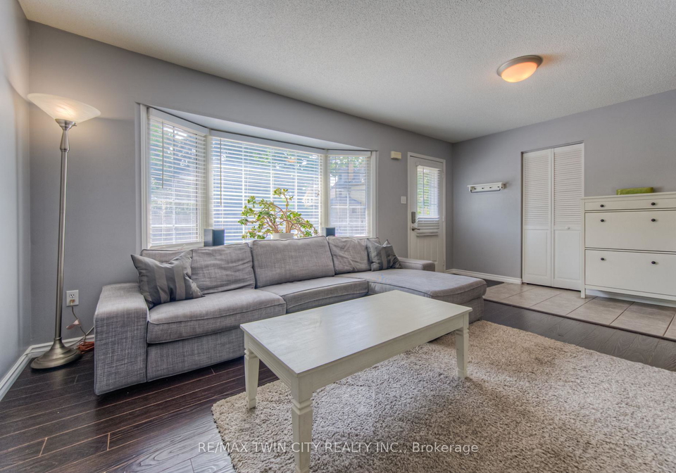 324-agnes-street-cambridge-ontario-x12289479