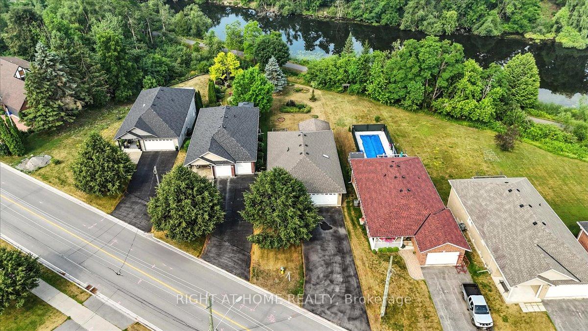 47-logie-street-kawartha-lakes-ontario-x12289538