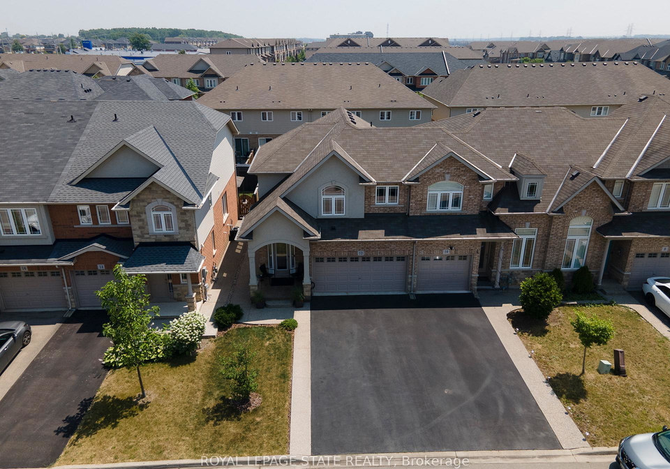 12-charleswood-crescent-hamilton-ontario-x12289712