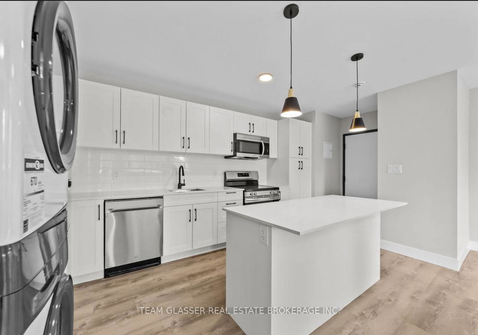 400-scenic-drive-london-south-ontario-x12289789