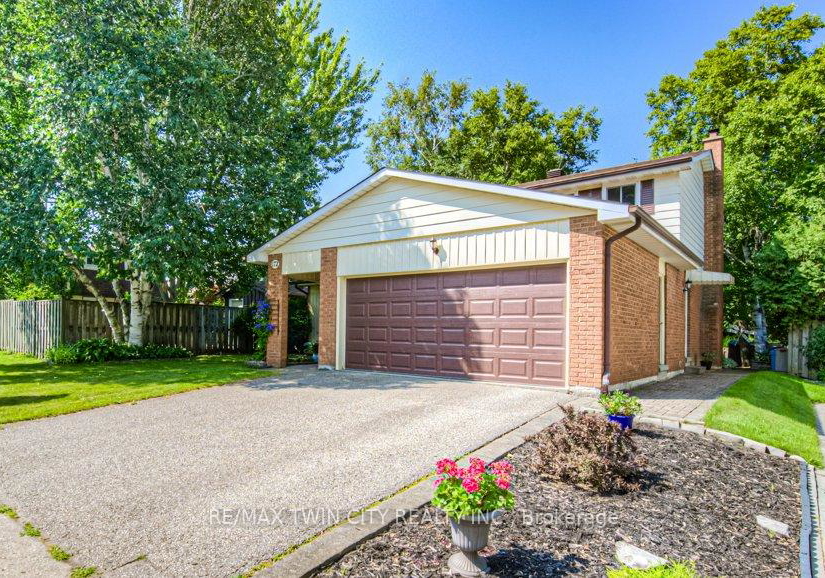 172-brookside-crescent-kitchener-ontario-x12289858