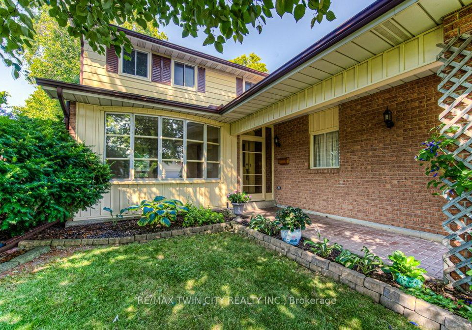172-brookside-crescent-kitchener-ontario-x12289858