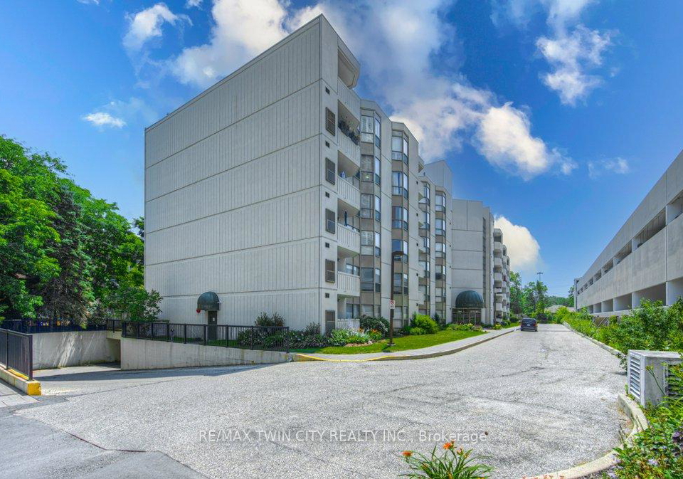 3267-king-street-e-e-kitchener-ontario-x12289866