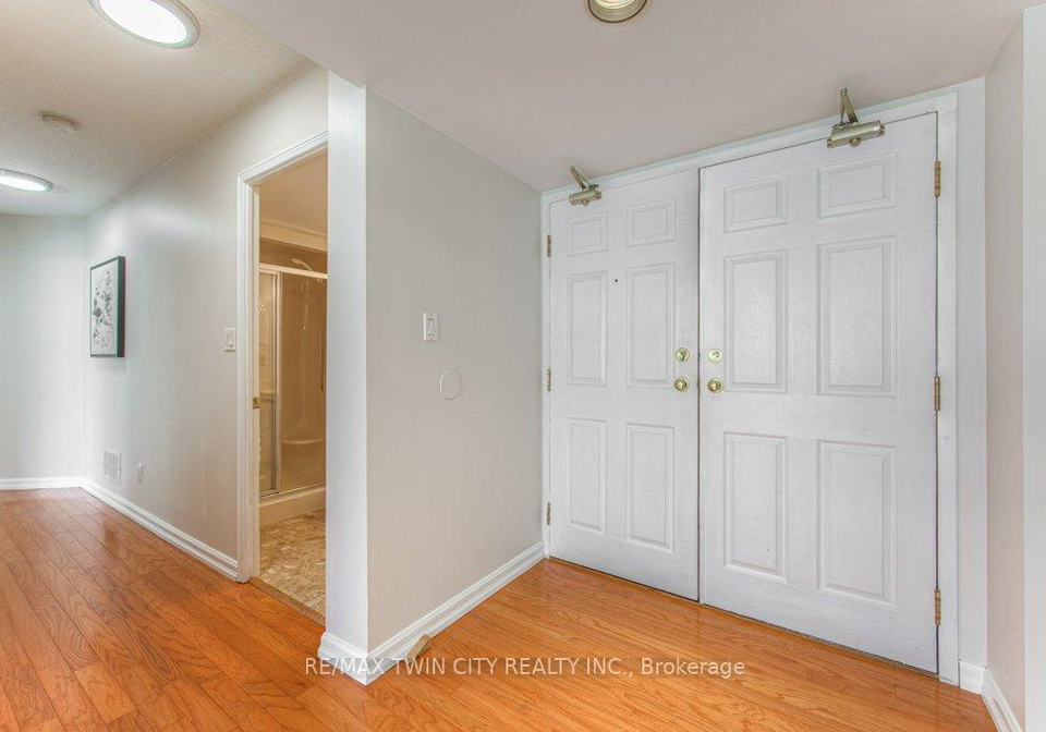 3267-king-street-e-e-kitchener-ontario-x12289866