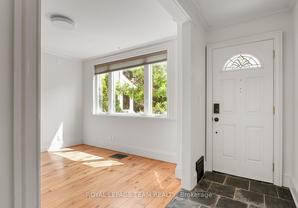 298-mackay-street-ottawa-ontario-x12289870