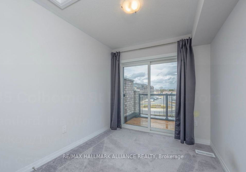 585-colborne-street-e-e-brantford-ontario-x12290136