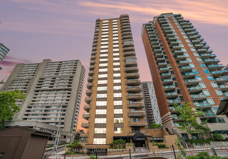 556-laurier-avenue-w-w-ottawa-ontario-x12290217