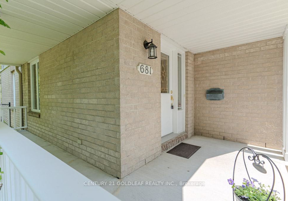 681-aquaview-drive-ottawa-ontario-x12290239