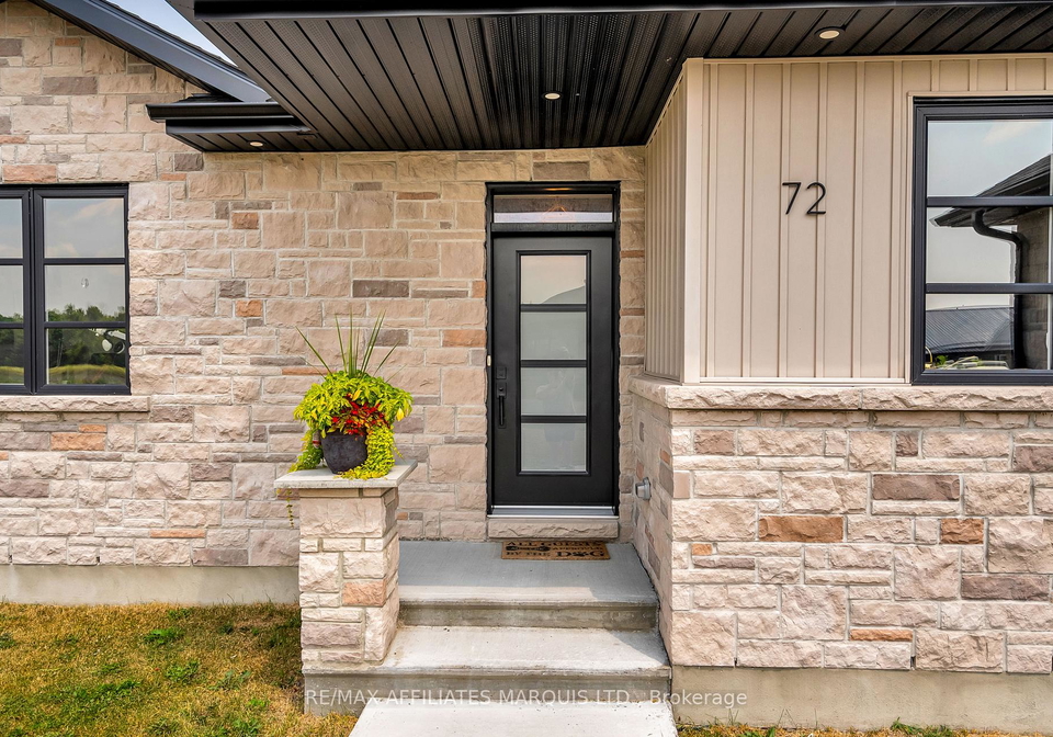72-dale-street-south-stormont-ontario-x12290271