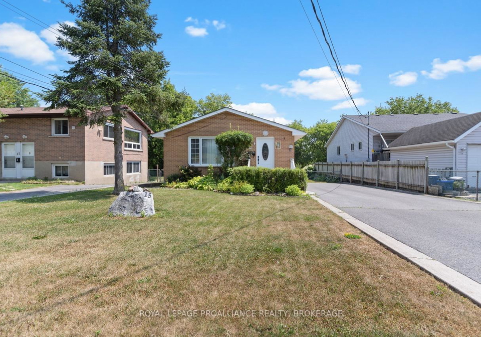 15-shaw-street-kingston-ontario-x12290297