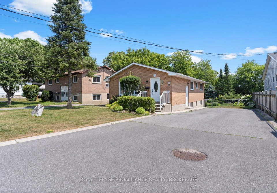 15-shaw-street-kingston-ontario-x12290297