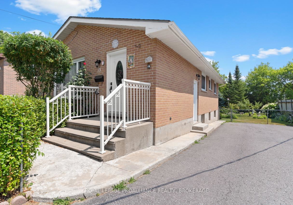 15-shaw-street-kingston-ontario-x12290297