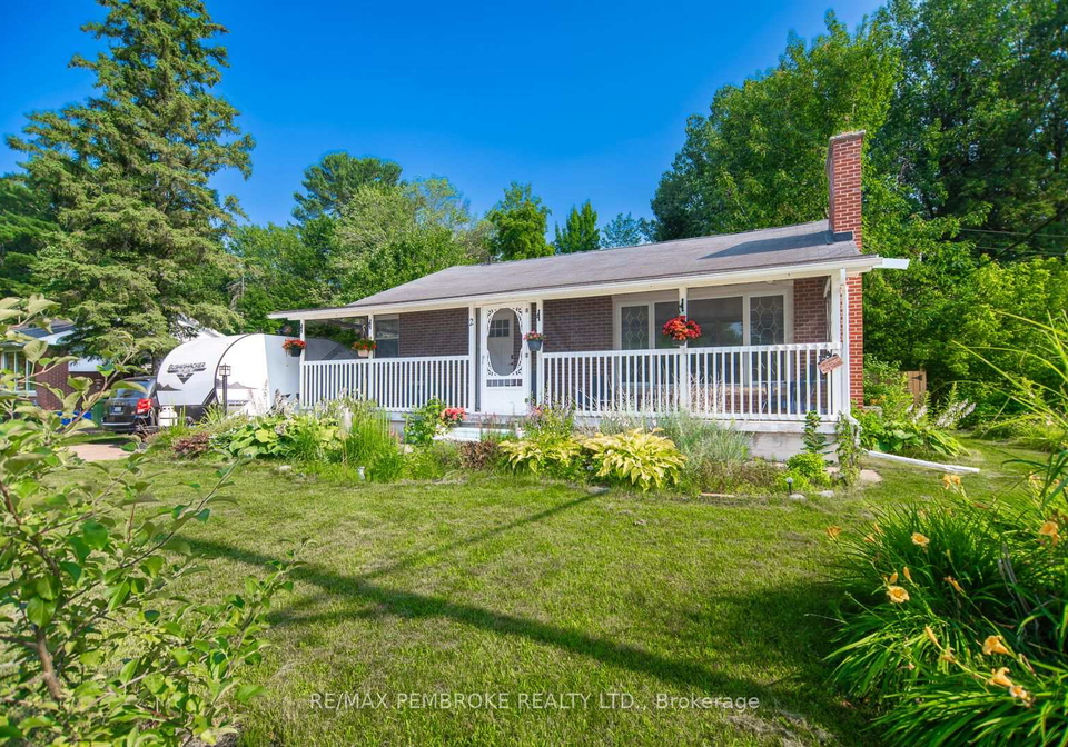 2-white-street-petawawa-ontario-x12290530