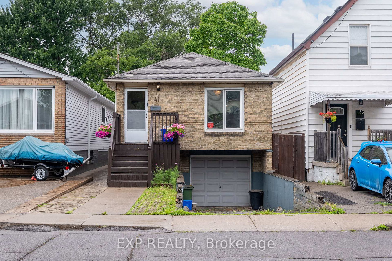 41-robins-avenue-hamilton-ontario-x12290545
