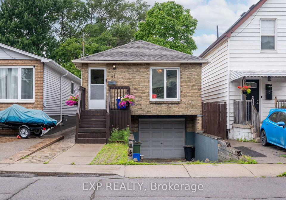 41-robins-avenue-hamilton-ontario-x12290545
