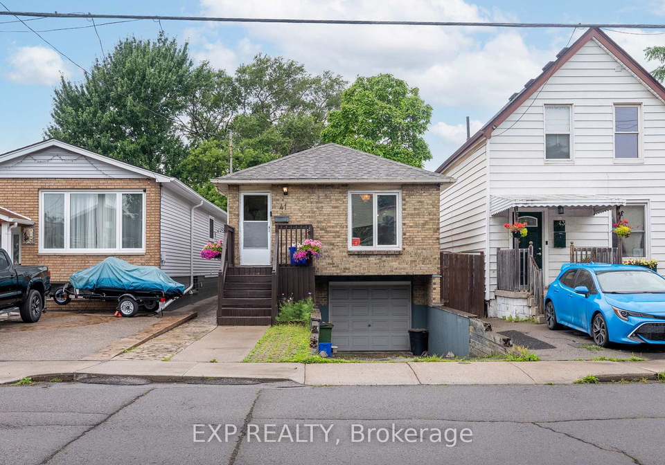 41-robins-avenue-hamilton-ontario-x12290545