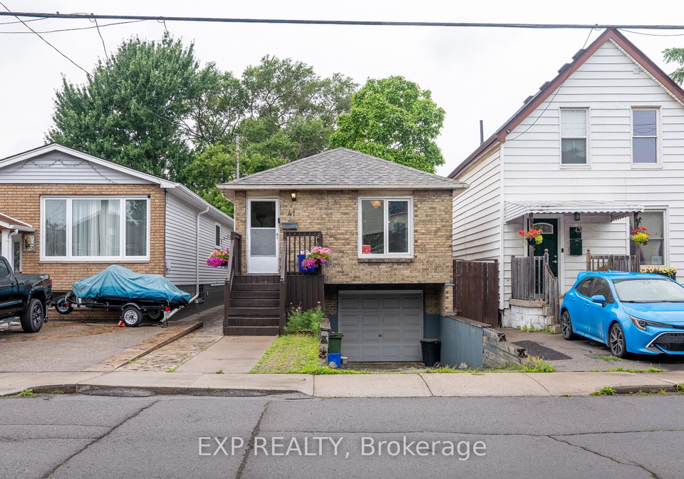 41-robins-avenue-hamilton-ontario-x12290545