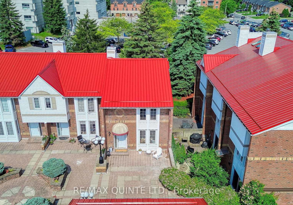 1-place-darmes-na-kingston-ontario-x12290593