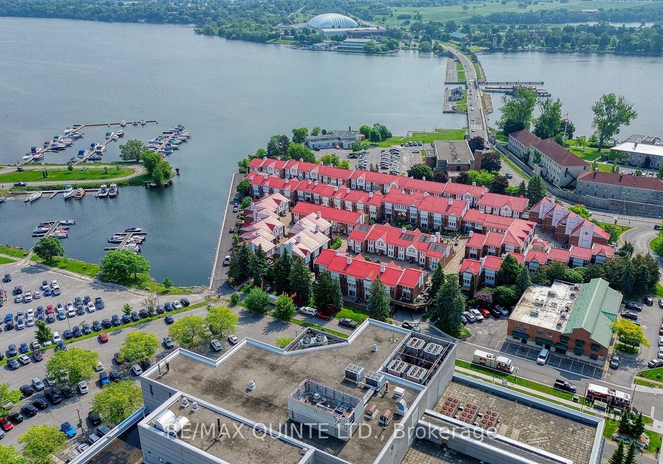 1-place-darmes-na-kingston-ontario-x12290593