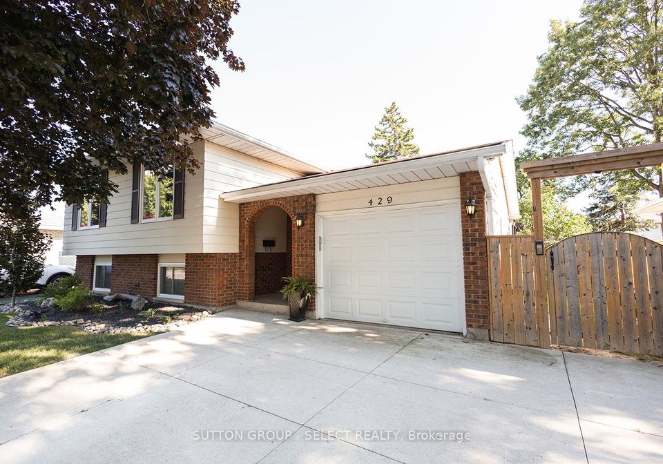 429-treewood-crescent-sarnia-ontario-x12290620