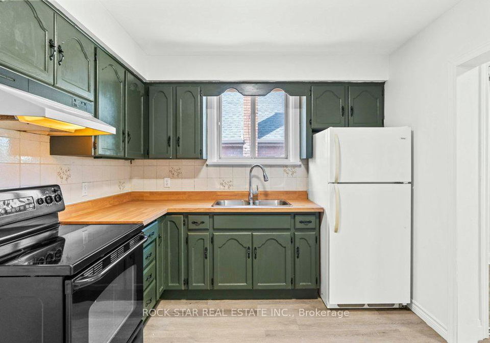 326-east-19th-street-hamilton-ontario-x12290681