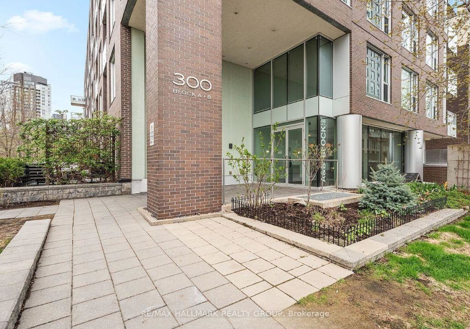 300-lett-street-ottawa-ontario-x12290797