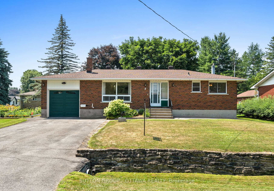15-lennox-street-ottawa-ontario-x12290885