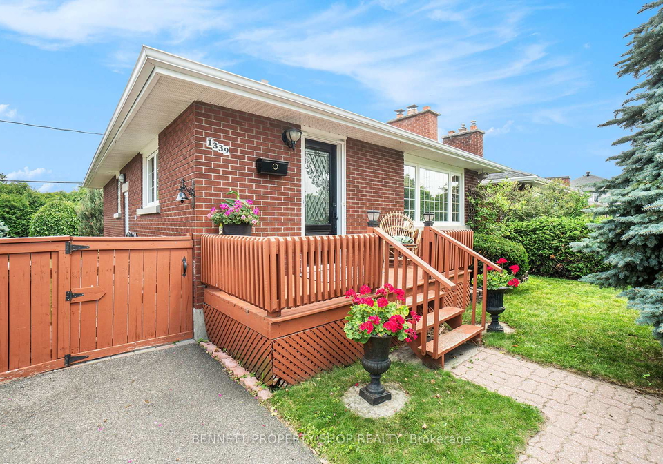 1339-o-avenue-ottawa-ontario-x12290935