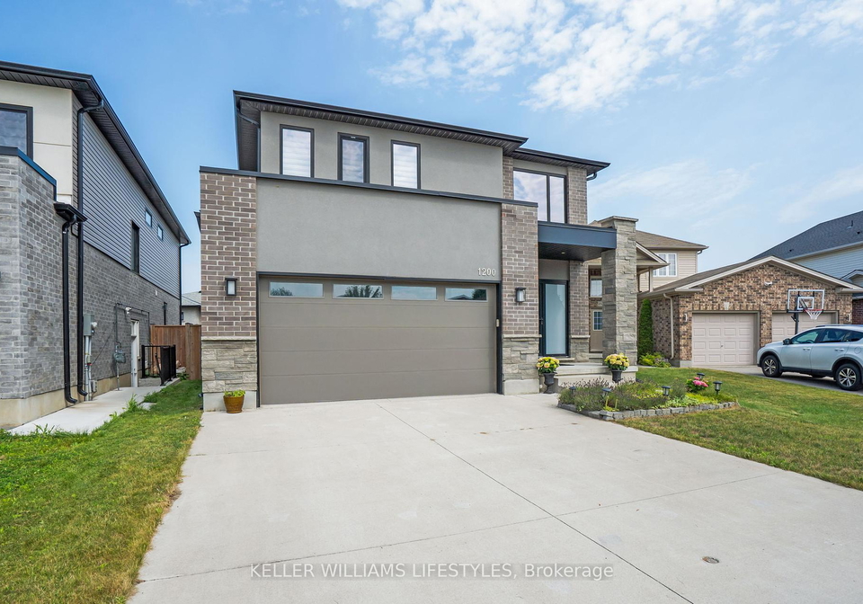 1200-silverfox-drive-london-north-ontario-x12291148
