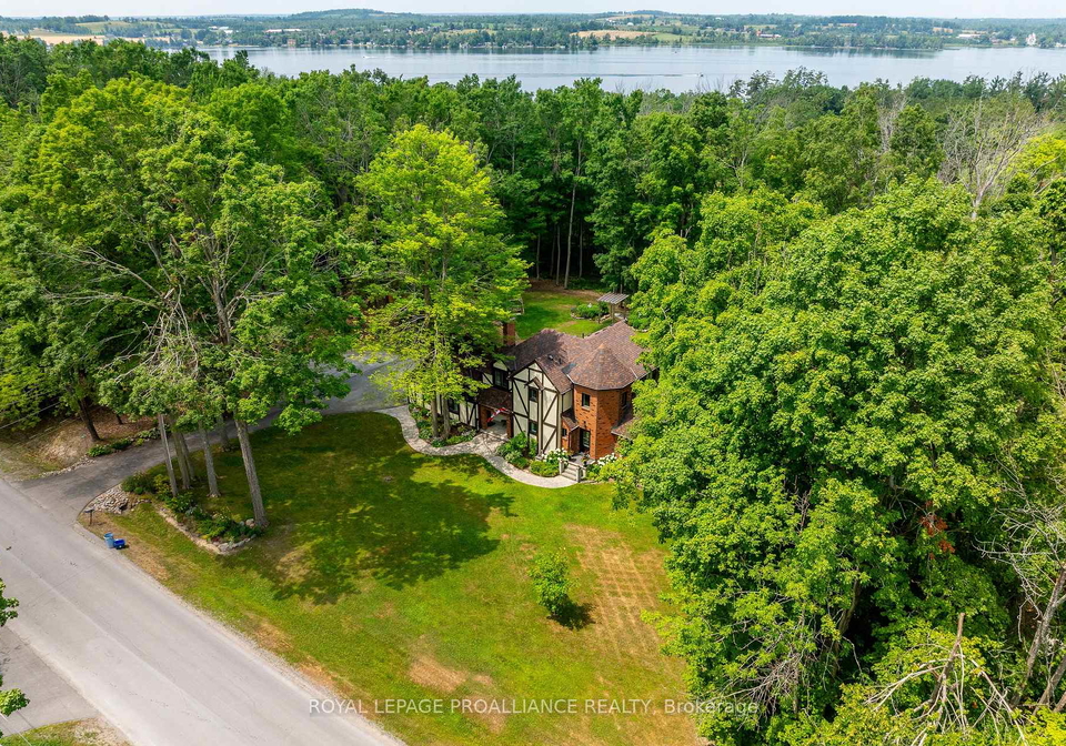 642-dinsdale-street-selwyn-ontario-x12291216