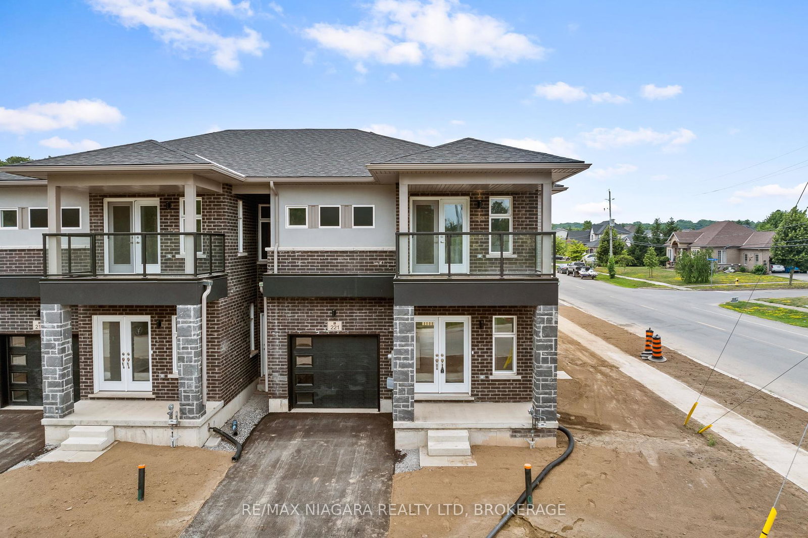 221-wells-avenue-fort-erie-ontario-x12291291
