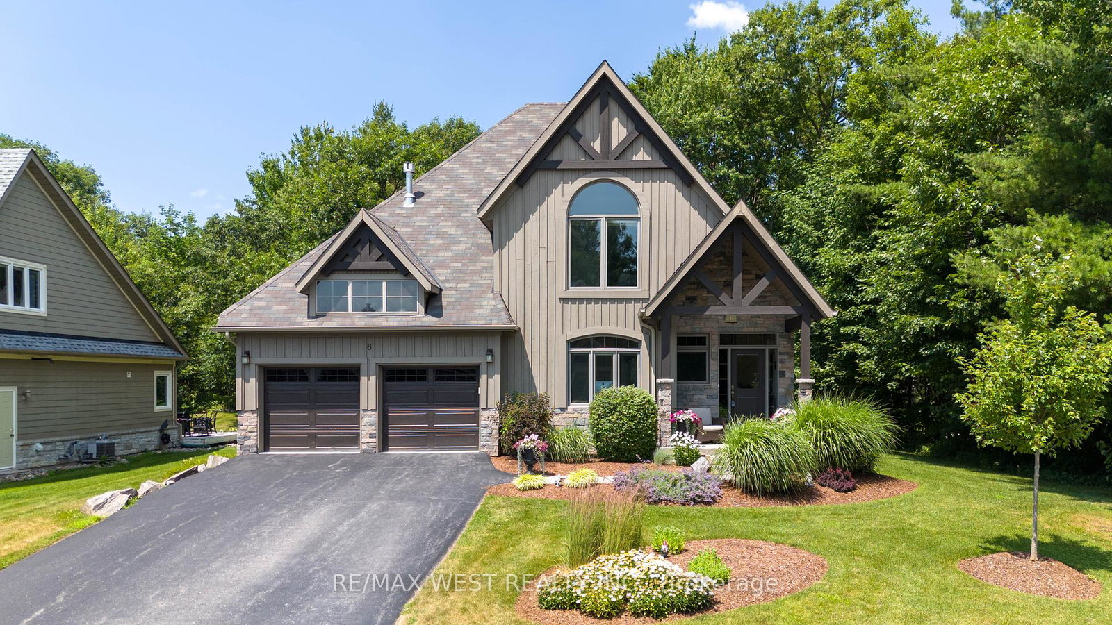 8-westwind-court-gravenhurst-ontario-x12291382