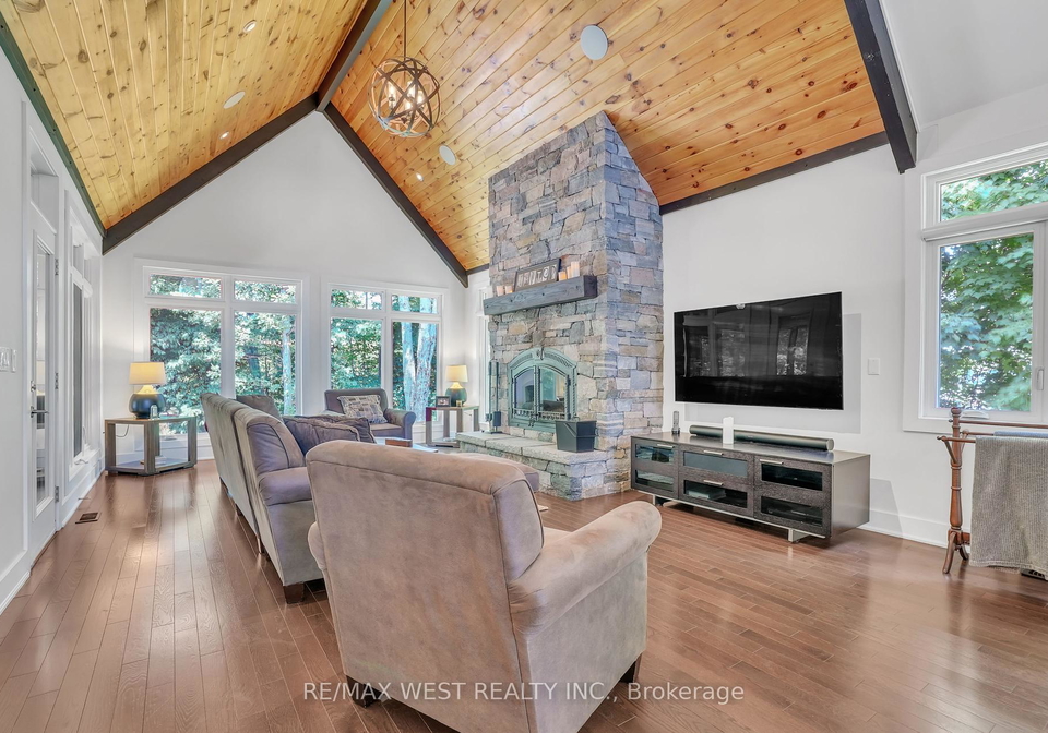 8-westwind-court-gravenhurst-ontario-x12291382