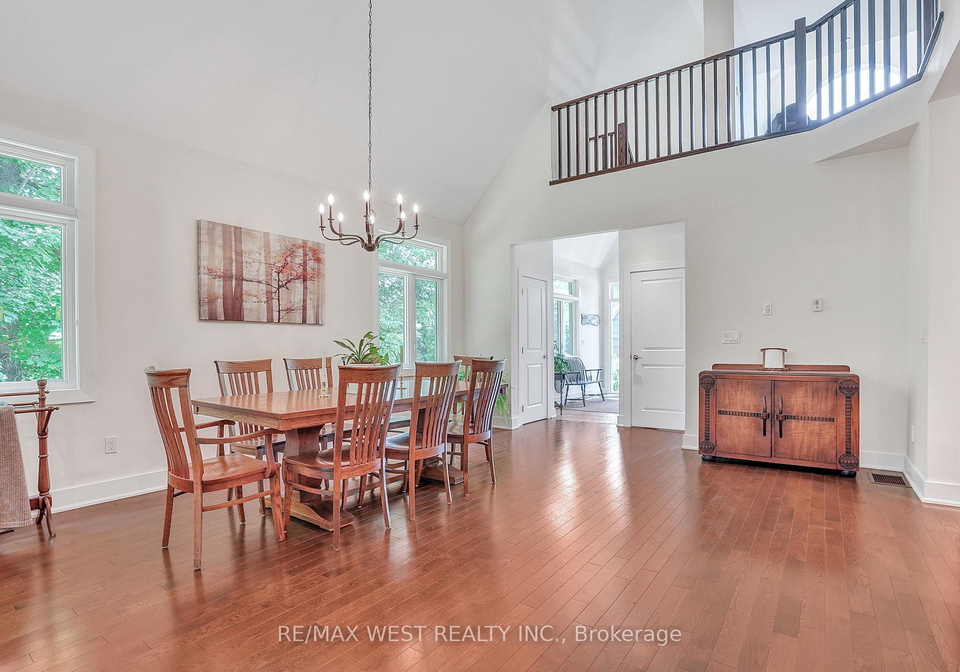 8-westwind-court-gravenhurst-ontario-x12291382