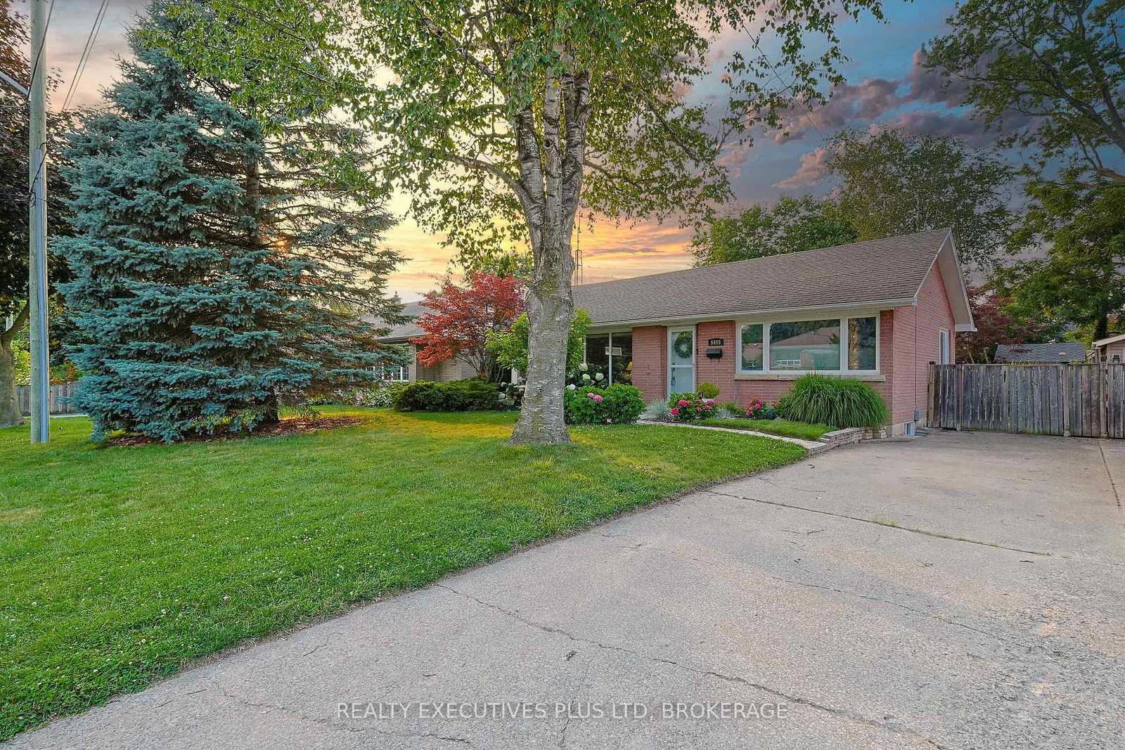6405-atlee-street-niagara-falls-ontario-x12291519