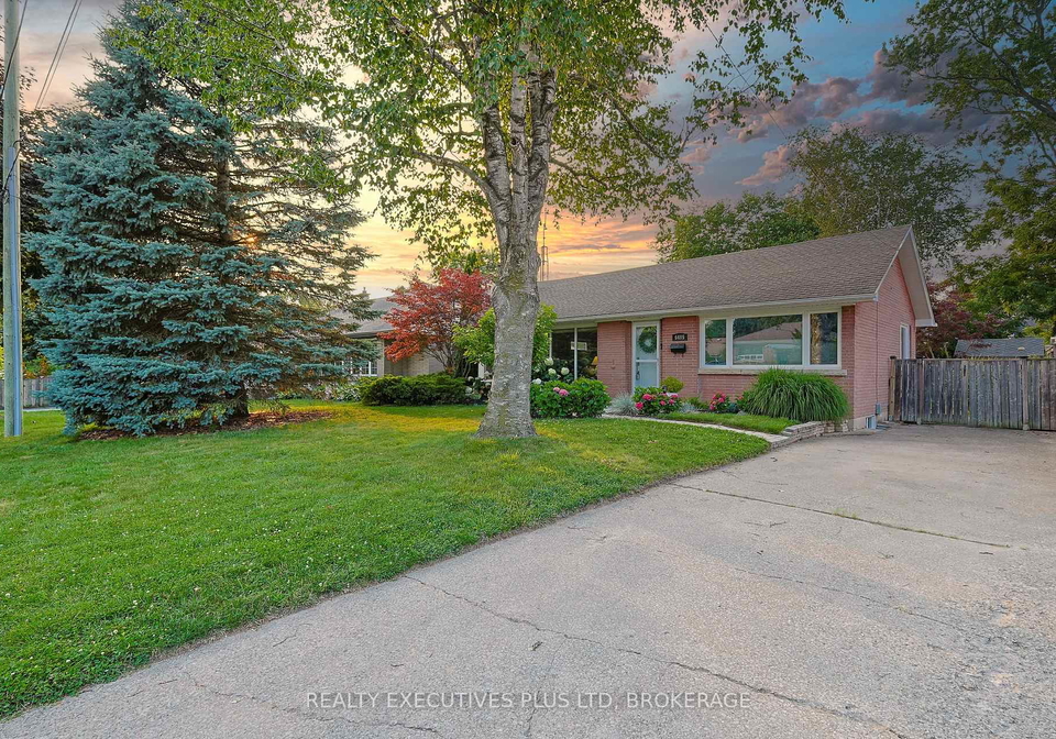 6405-atlee-street-niagara-falls-ontario-x12291519