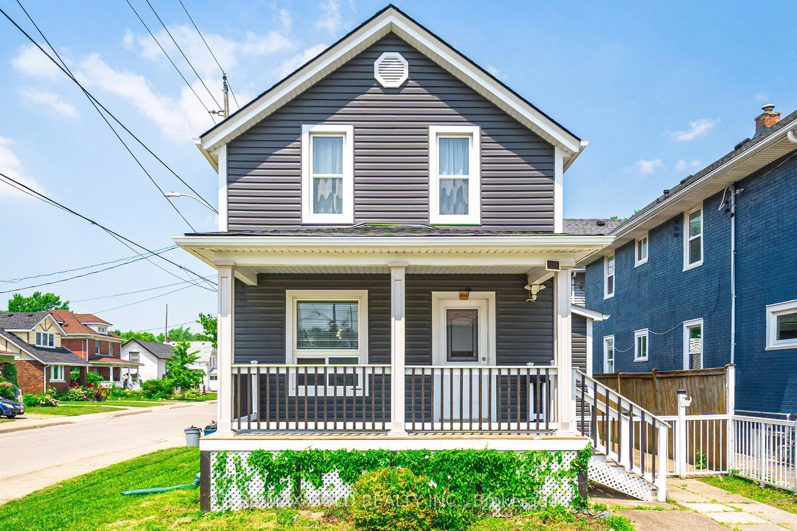 4945-maple-street-niagara-falls-ontario-x12291537