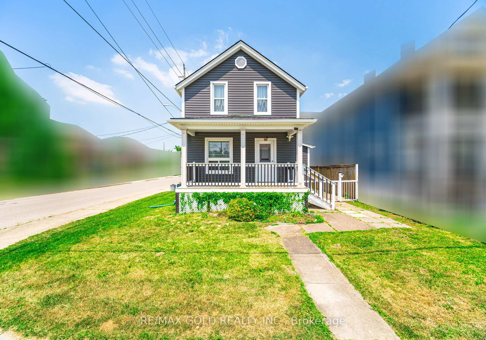 4945-maple-street-niagara-falls-ontario-x12291537