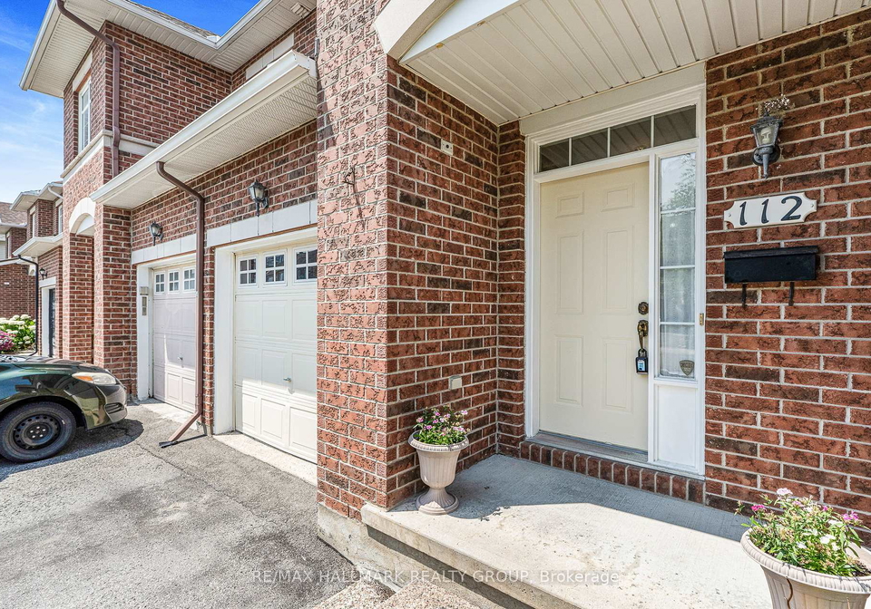 112-deercroft-avenue-ottawa-ontario-x12291984