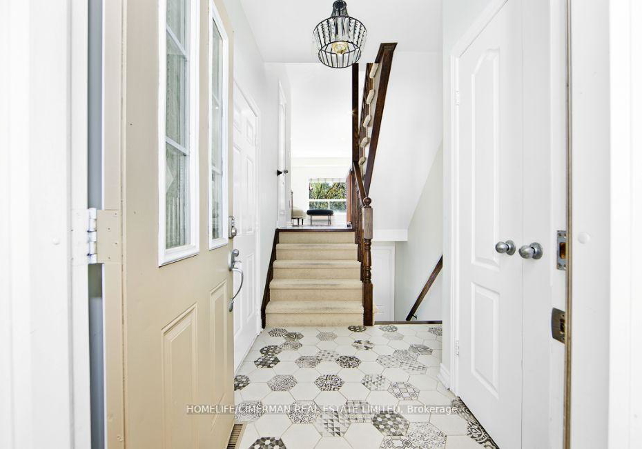 40-dartmouth-gate-hamilton-ontario-x12292052