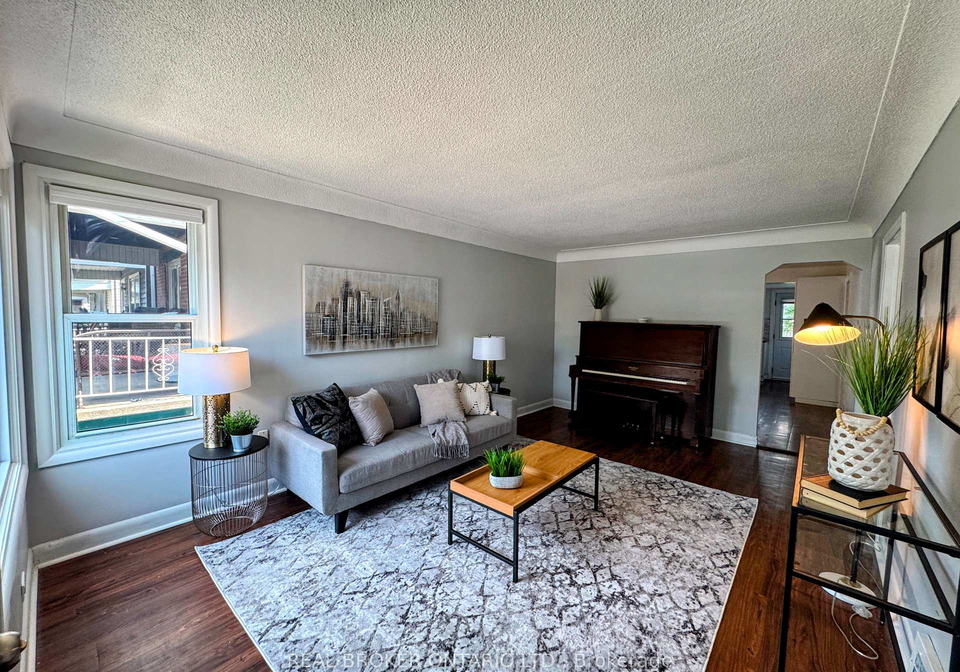 77-east-24th-street-hamilton-ontario-x12292135