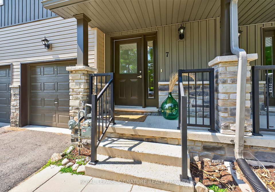 393-manitoba-street-bracebridge-ontario-x12292206